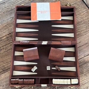 Vintage suitcase style Brown and Cream Backgammon Set